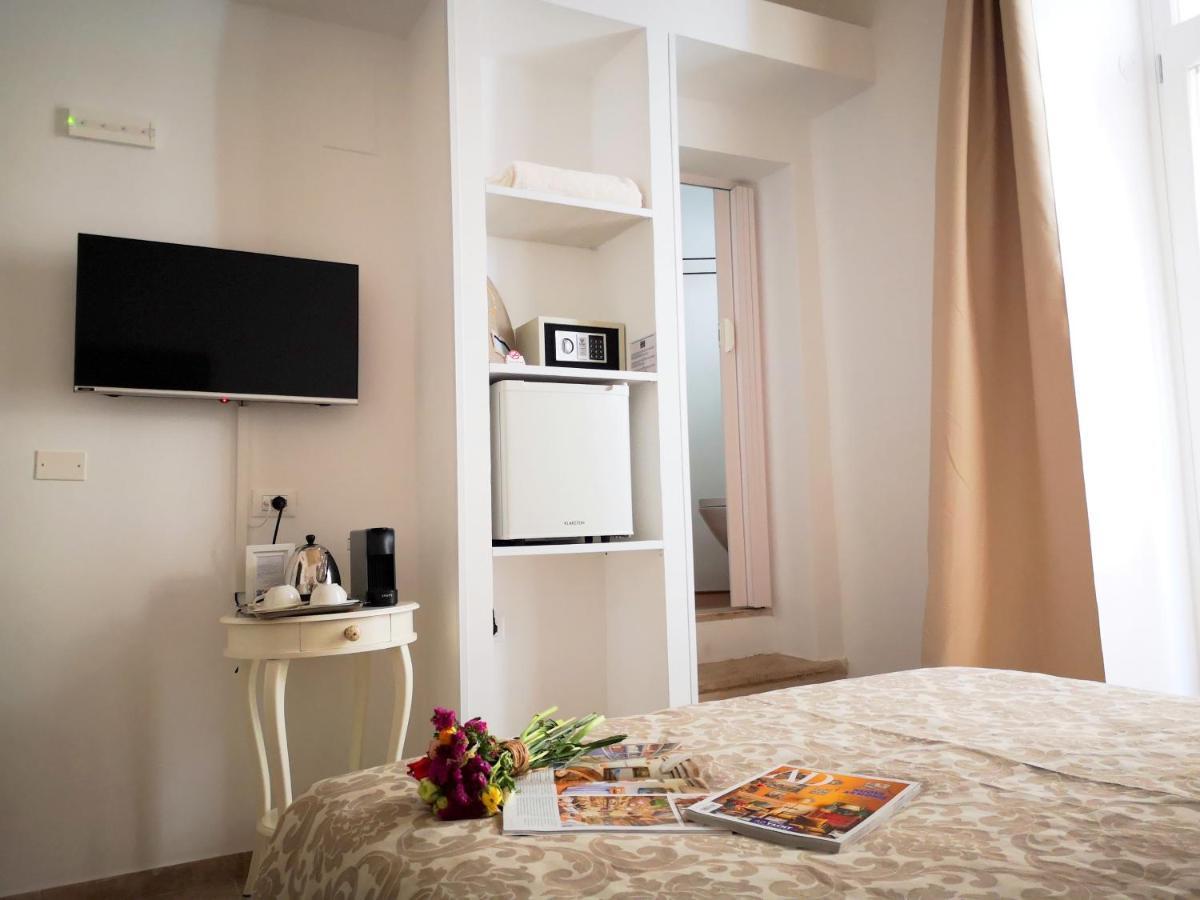 Corte Pietrantica - Charming Rooms & Suites Джовинаццо Экстерьер фото