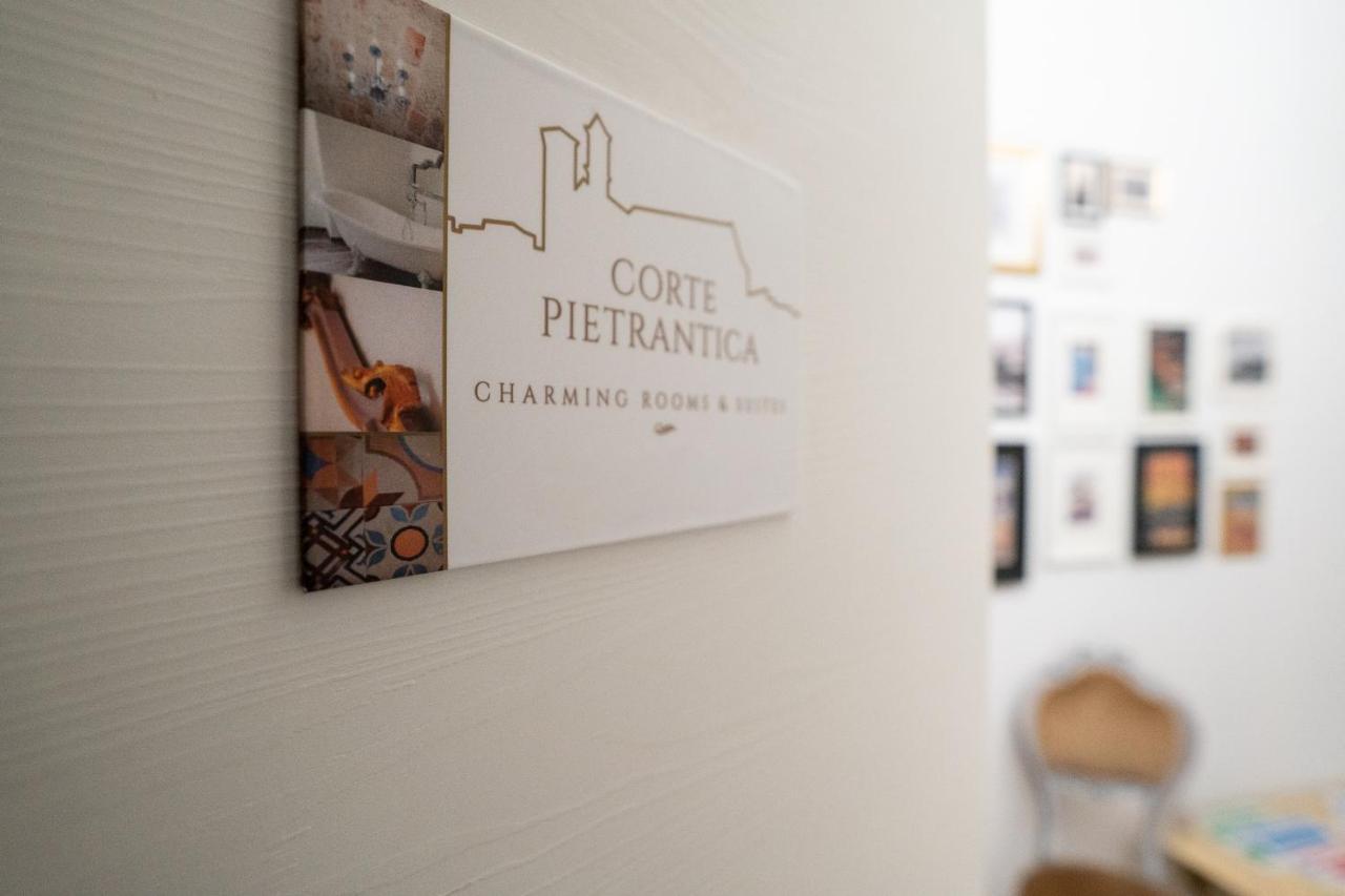 Corte Pietrantica - Charming Rooms & Suites Джовинаццо Экстерьер фото