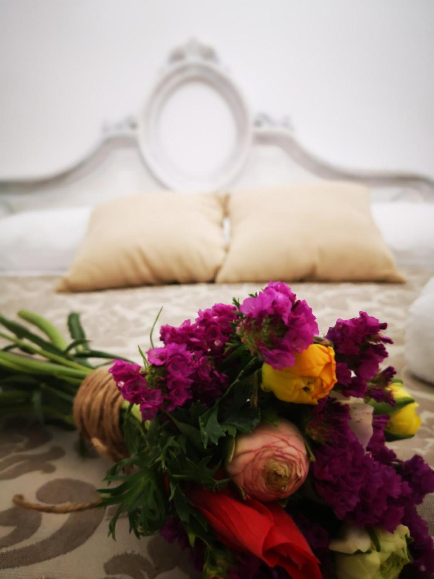 Corte Pietrantica - Charming Rooms & Suites Джовинаццо Номер фото