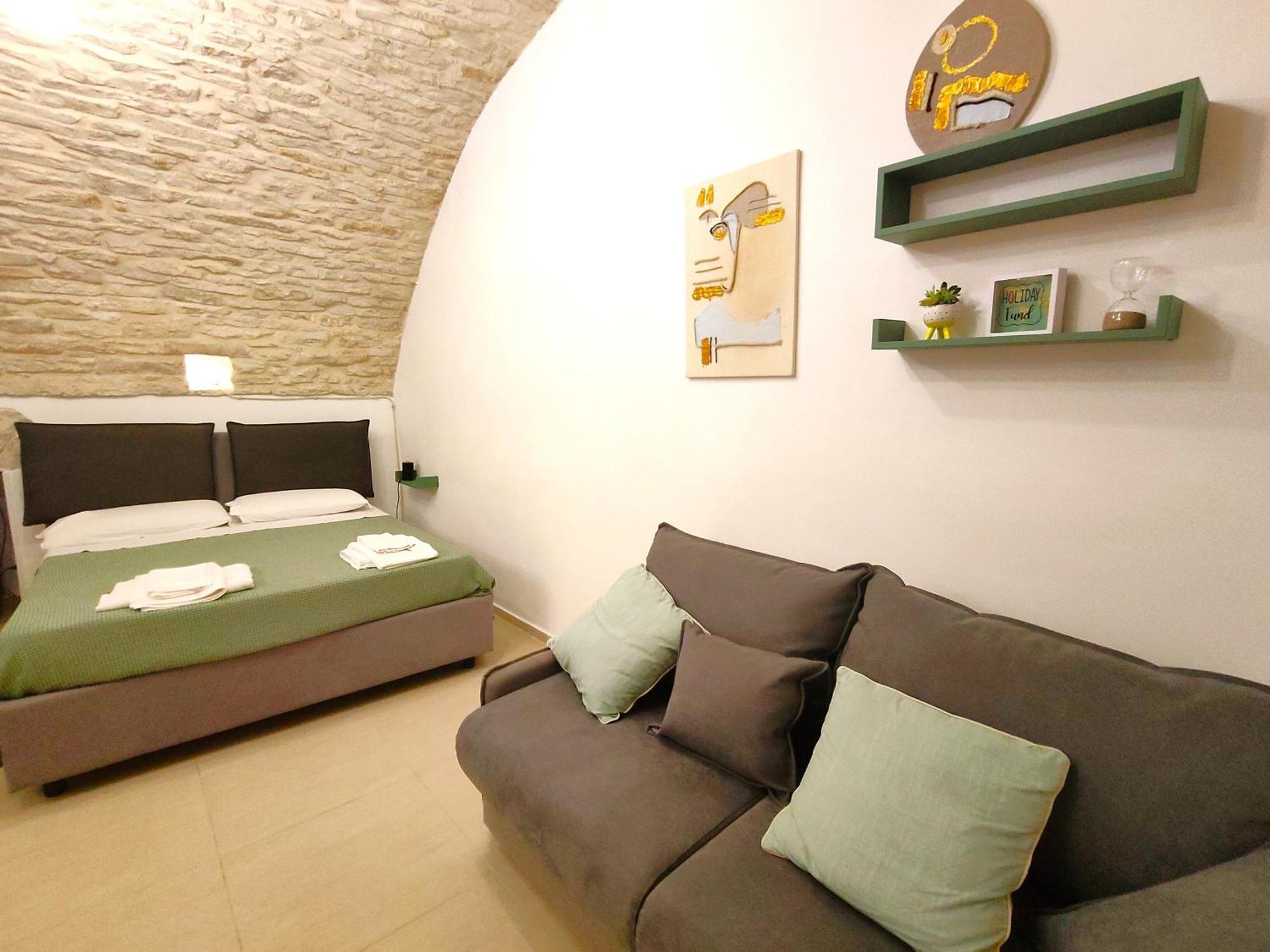 Corte Pietrantica - Charming Rooms & Suites Джовинаццо Экстерьер фото